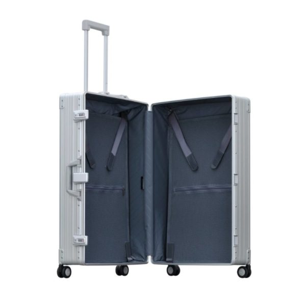 Aleon Classic 30  Check-In Platinum Platinumsize Large Supply